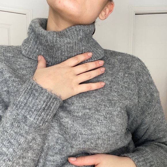 Turtle neck top - Picture 2 of 6